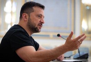 Нічна атака, зустріч лідерів та відзнаки рятувальників: головне зі звернення Зеленського