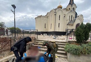 В Нацполіції показали перші кадри після обстрілу храму УПЦ в Костянтинівці