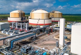 Іран вдарив по енергооб'єктах Катару, ОАЕ і Бахрейну: ціни нафту знову пішли вгору