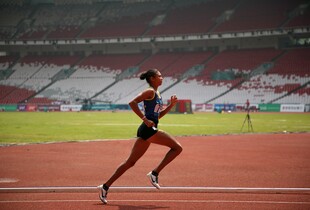 МОК заборонив трансгендерам брати участь у жіночих змаганнях