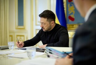 Президент підписав закони про продовження воєнного стану і мобілізації
