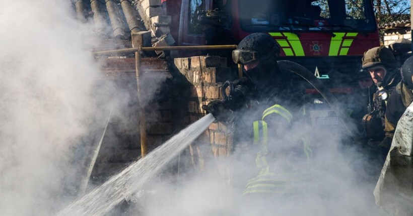 Росіяни вдруге вдарили по порожніх складах у Херсоні