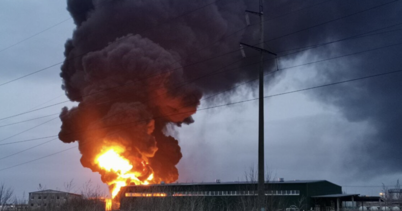 Пожежа на НПЗ у Волгограді: хто стоїть за атакою